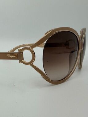 Salvatore Ferragamo SF600S Beige Gold Gancini Oversized Sunglasses w/ Case Salvatore Ferragamo Women main image 4